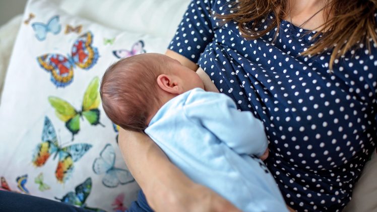 8 Things to Know About Breastfeeding (before you have the baby)