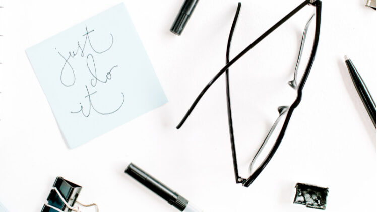 30+ Things to Do Before Baby is Born (+ Third Trimester Checklist)