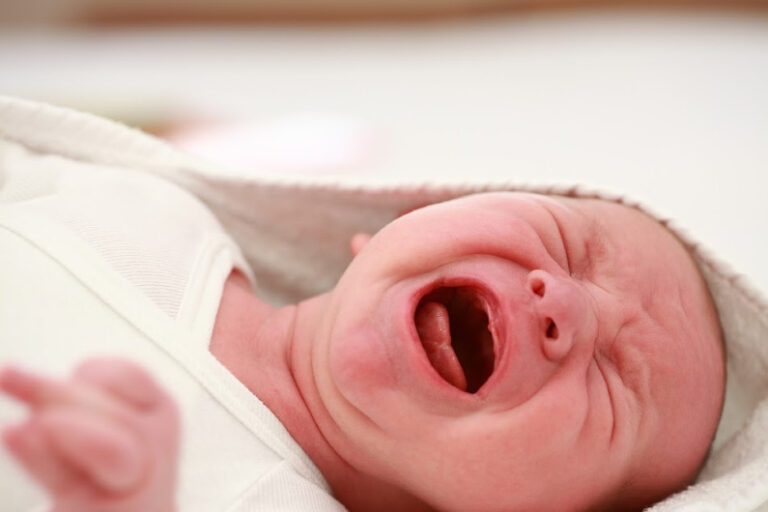 baby left alone to cry