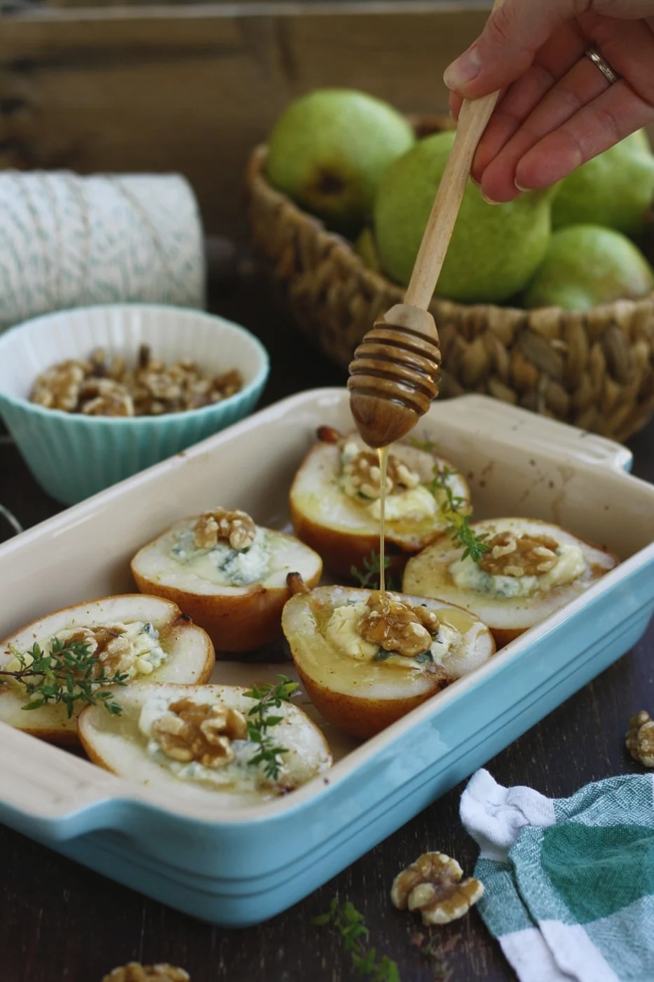 baked pears with gorgonzola cheese and honey appetizer.